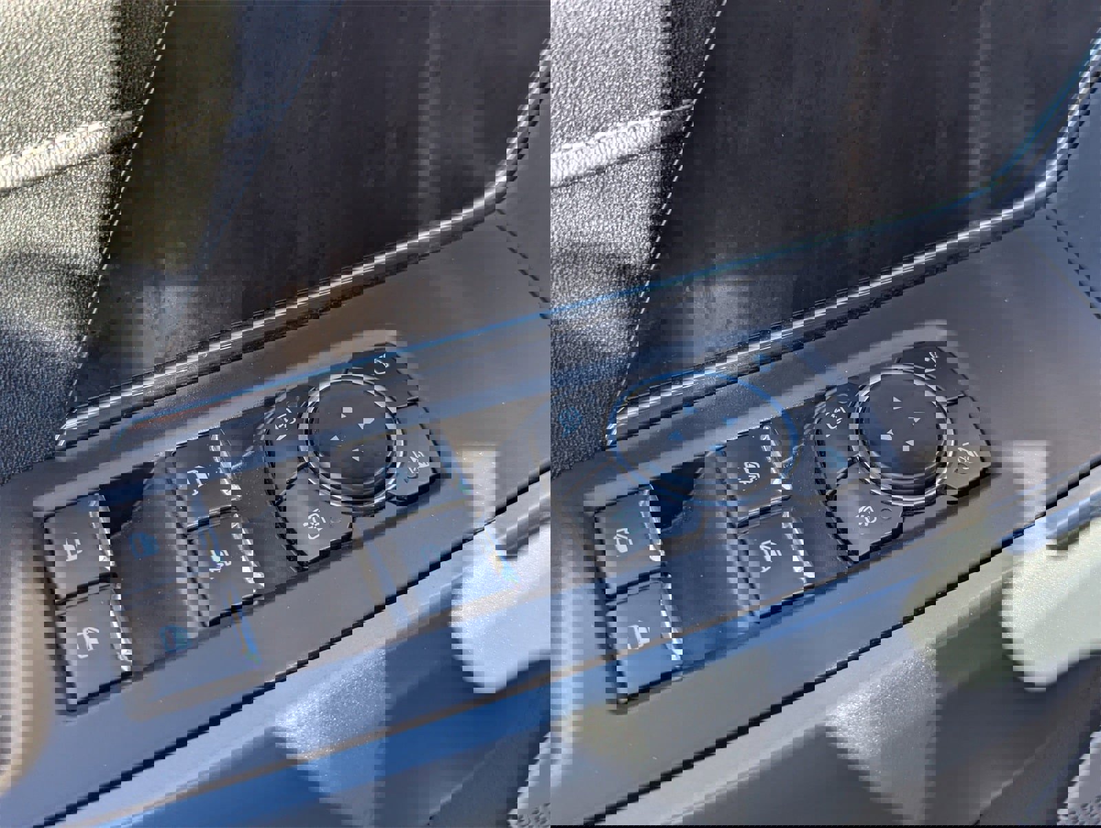 Certified 2023 Ford F150 Lariat w/ Equipment Group 502A High image 29