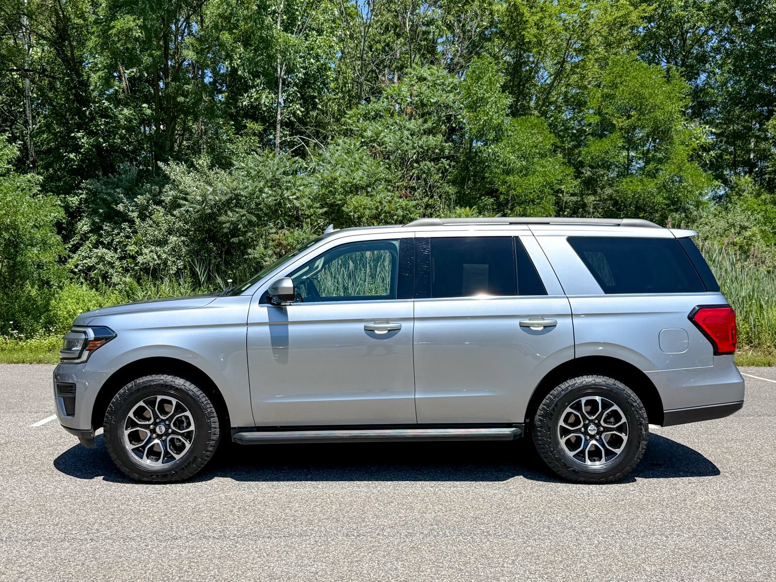 Certified 2023 Ford Expedition XLT AWD/4WD image 8
