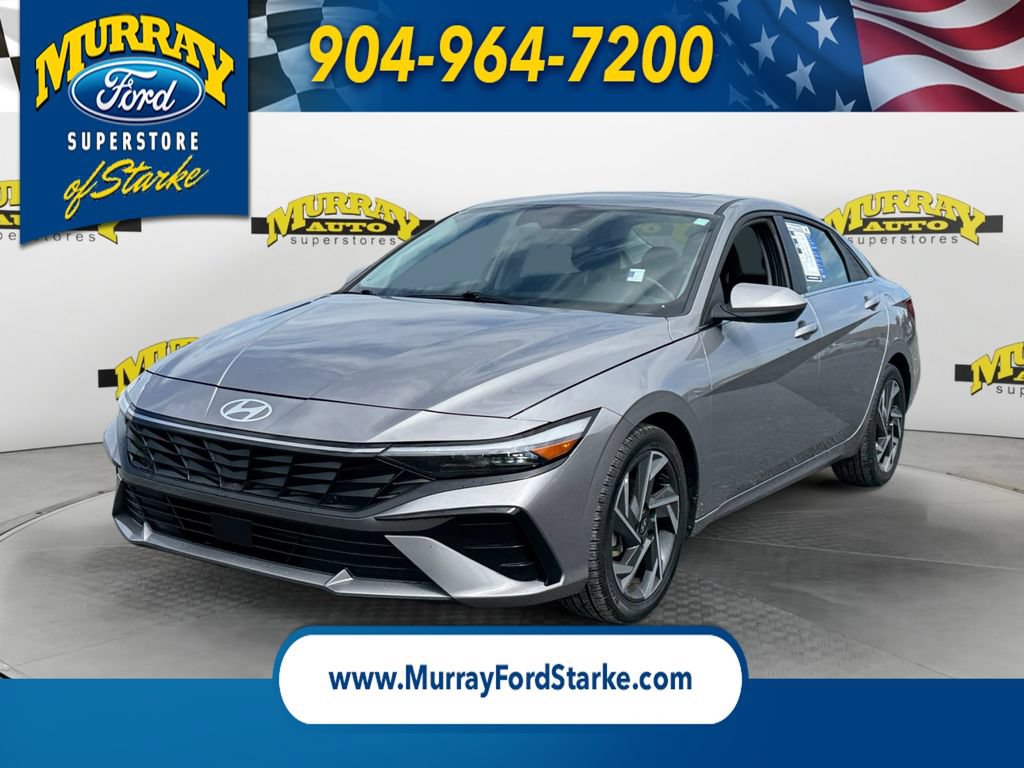 Used 2025 Hyundai Elantra SEL FWD image 1