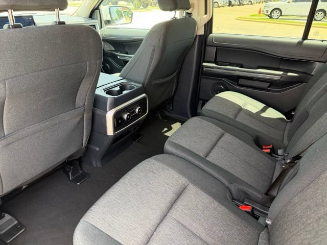 Certified 2024 Ford Expedition XLT RWD image 22