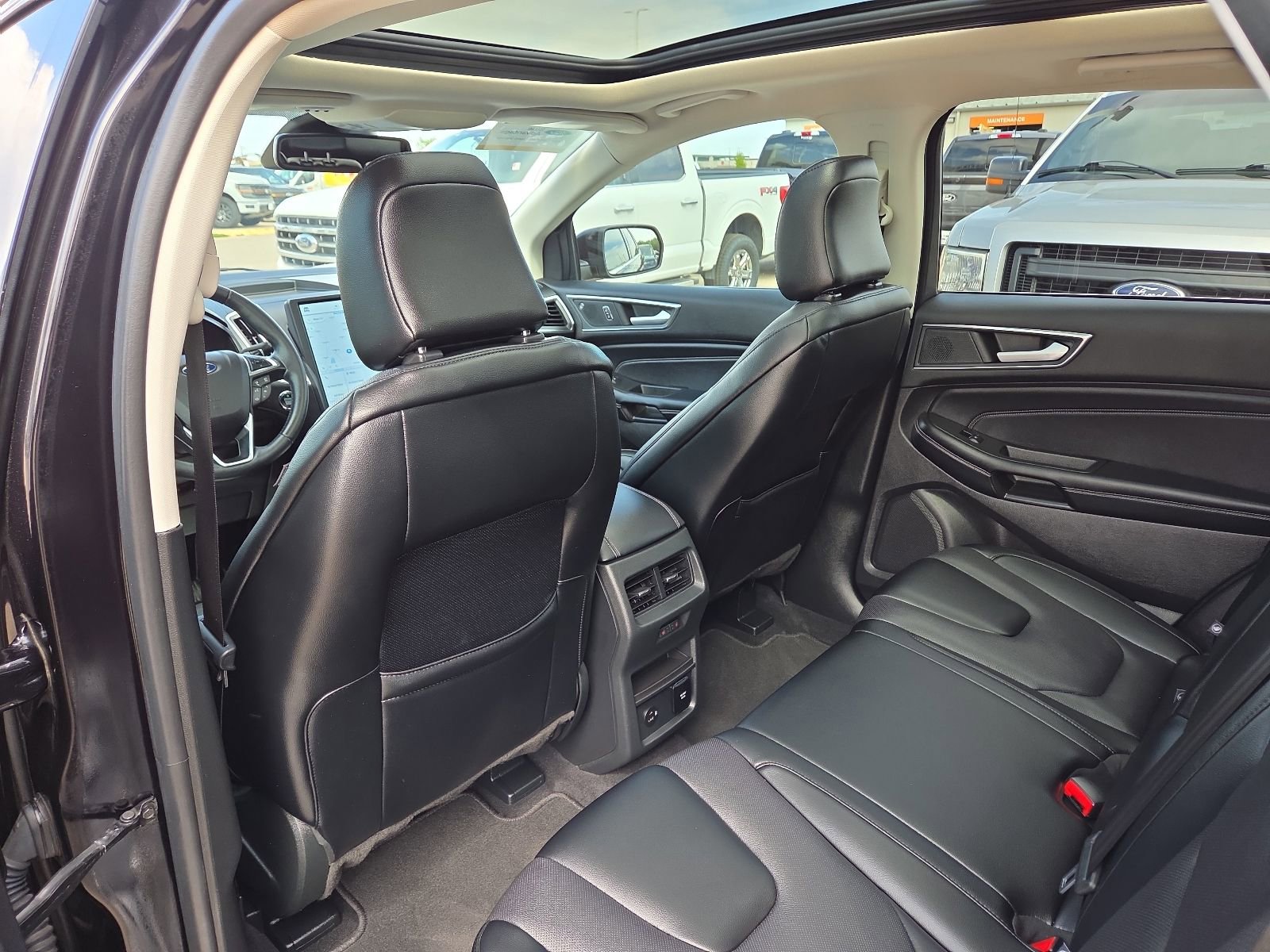 Certified 2022 Ford Edge Titanium w/ Equipment Group 301A AWD/4WD image 45