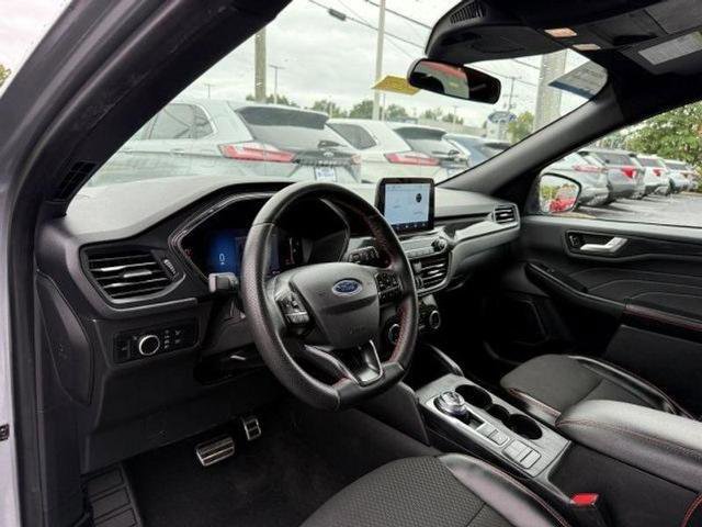 Certified 2024 Ford Escape ST-Line image 10