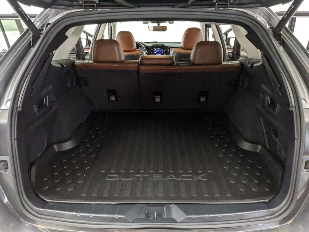 Used 2020 Subaru Outback Touring AWD/4WD image 18
