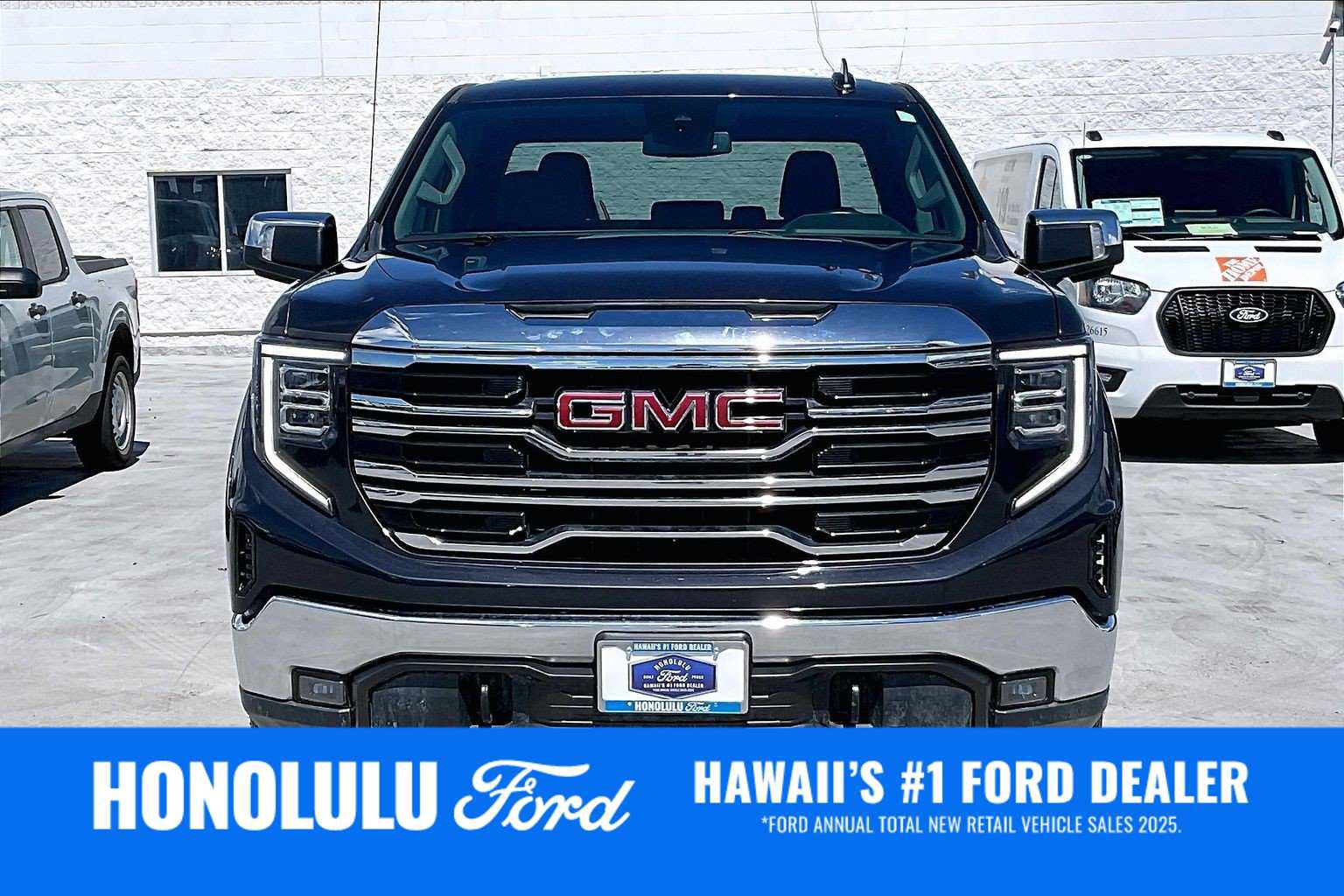 Used 2025 GMC Sierra 1500 SLT AWD/4WD image 6