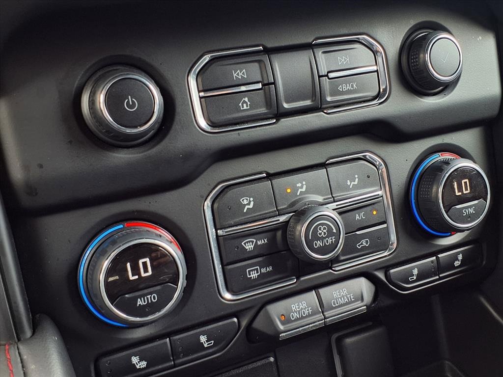 Used 2024 Chevrolet Suburban RST image 24