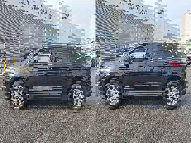 Certified 2022 Ford Edge SEL w/ Convenience Package image 3