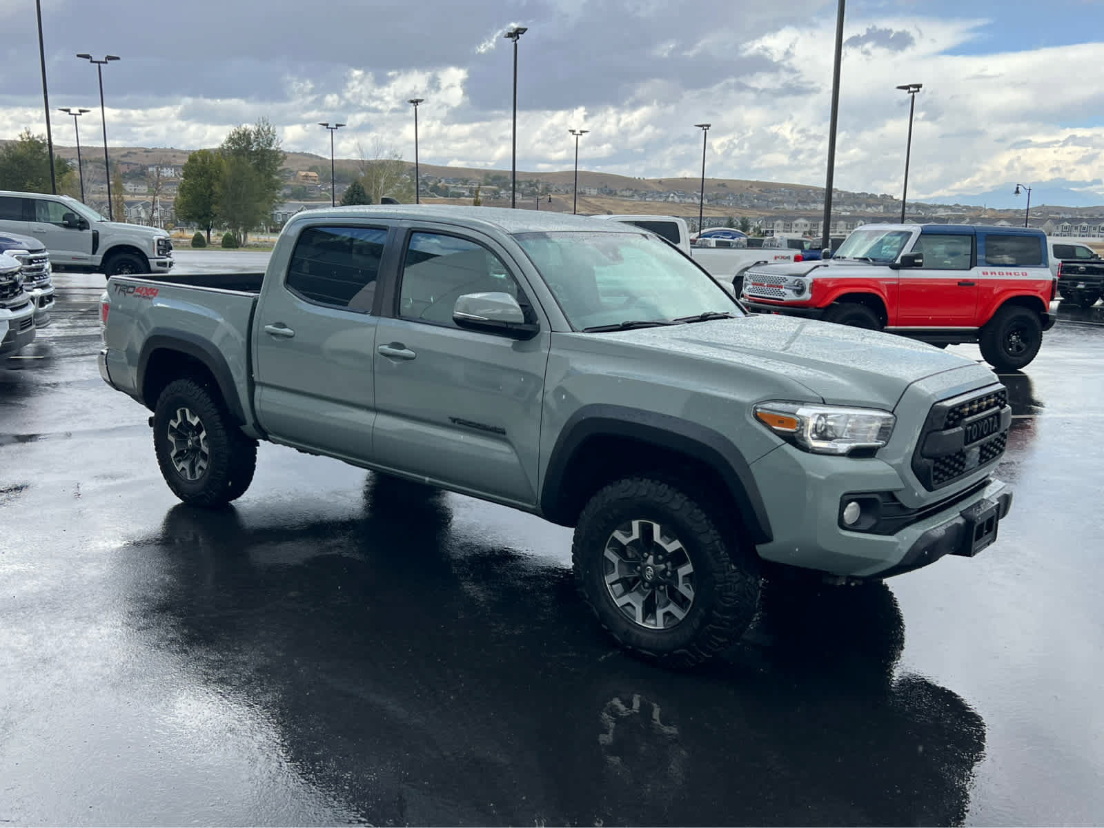 Used 2022 Toyota Tacoma TRD Off-Road AWD/4WD image 5