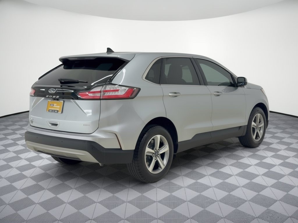 Certified 2022 Ford Edge SEL w/ Convenience Package AWD/4WD image 9