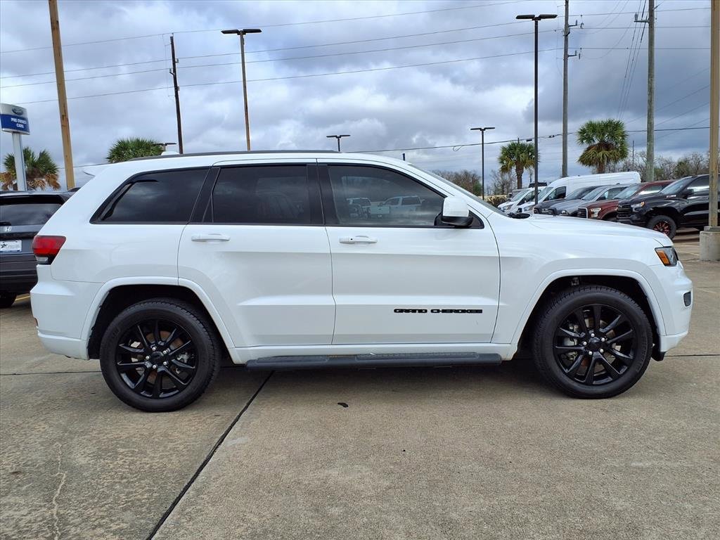Used 2020 Jeep Grand Cherokee Altitude image 8