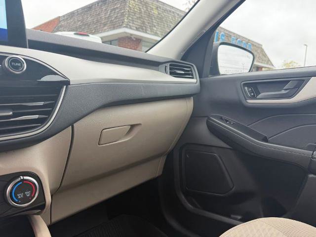 Certified 2022 Ford Escape SE AWD/4WD image 18