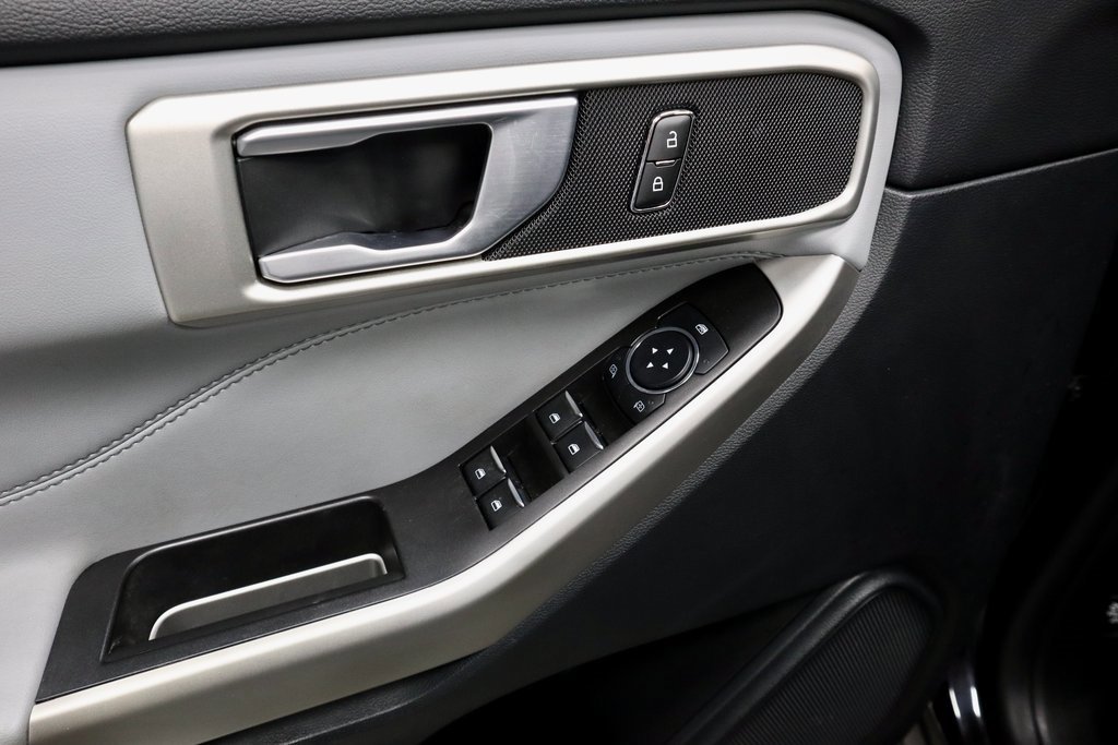 Certified 2023 Ford Explorer XLT w/ Equipment Group 202A image 25