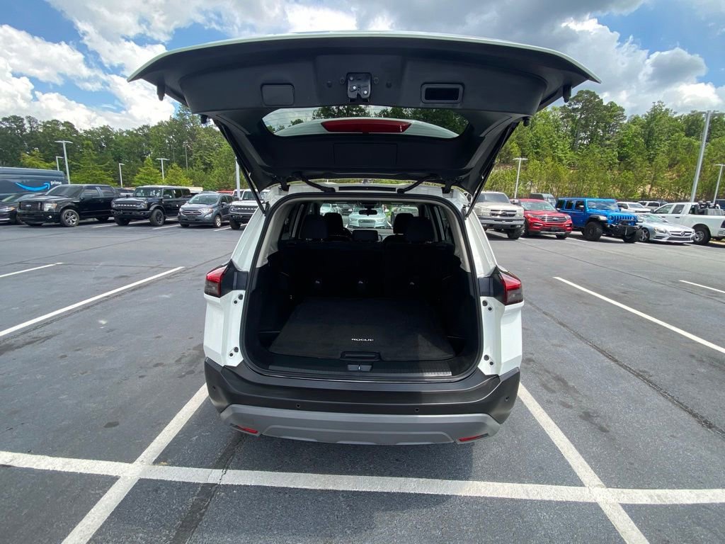 Used 2023 Nissan Rogue S FWD image 26