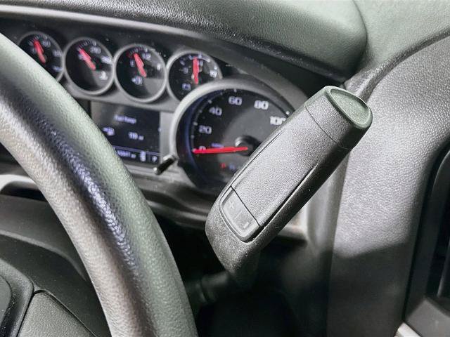 Used 2022 Chevrolet Silverado 1500 Custom AWD/4WD image 17