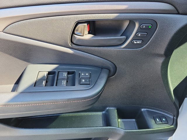 Used 2023 Honda Passport TrailSport image 26