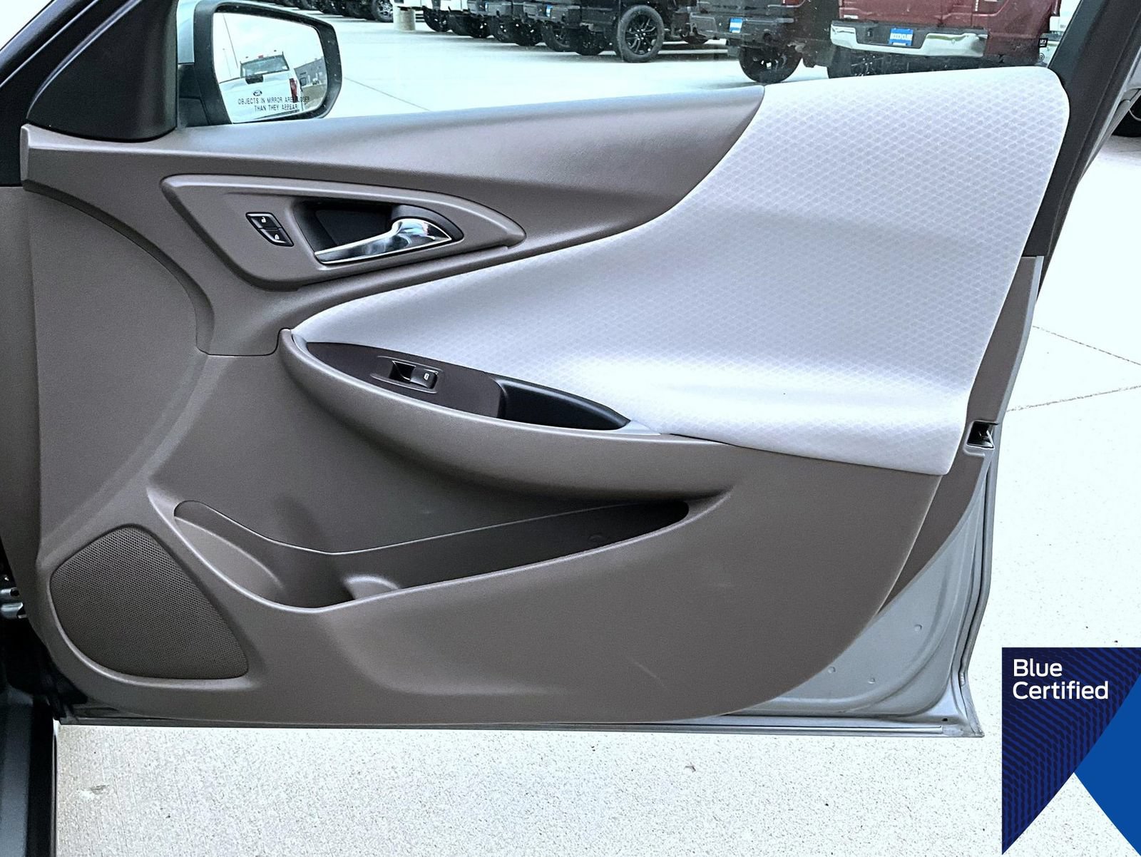 Used 2025 Chevrolet Malibu LT FWD image 17
