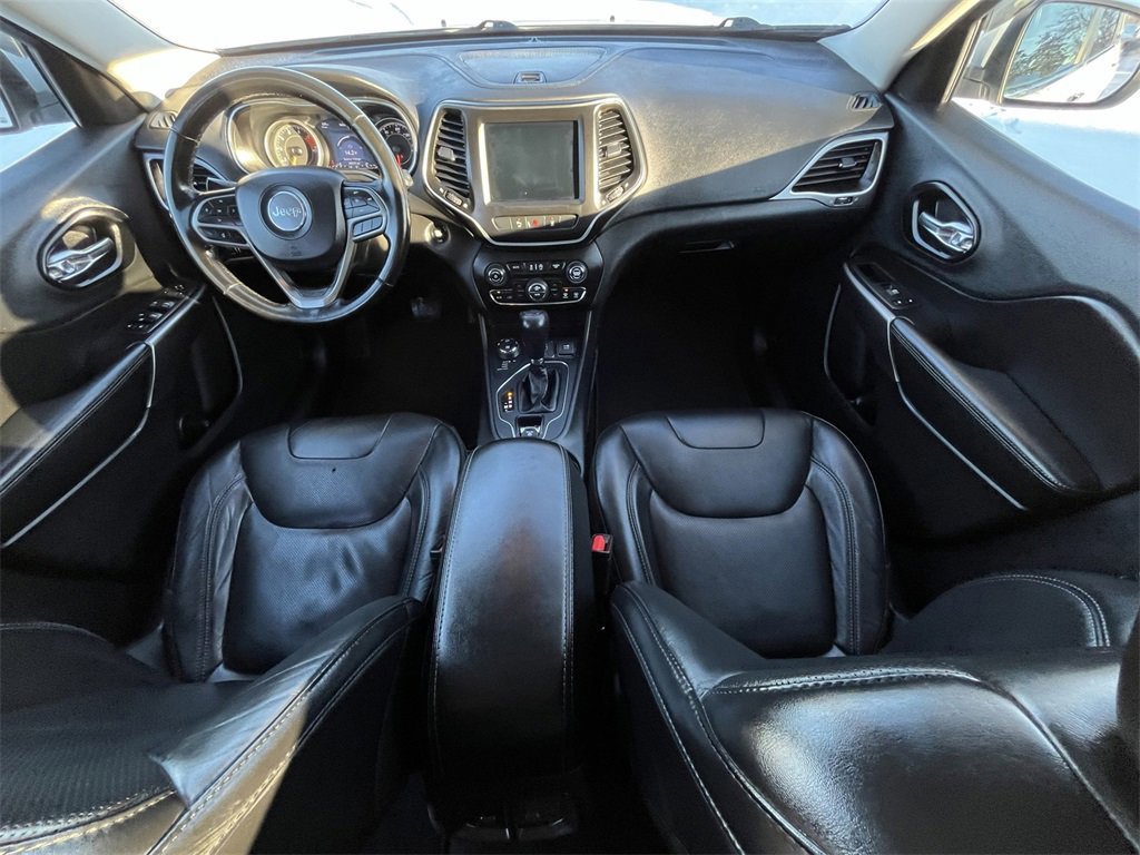 Used 2021 Jeep Cherokee Latitude Lux w/ Comfort/Convenience Group image 19