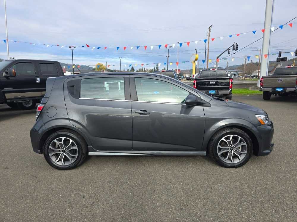 Used 2018 Chevrolet Sonic LT image 7