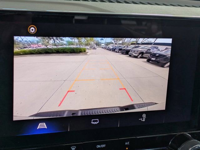 Used 2024 Chevrolet Colorado W/T image 25