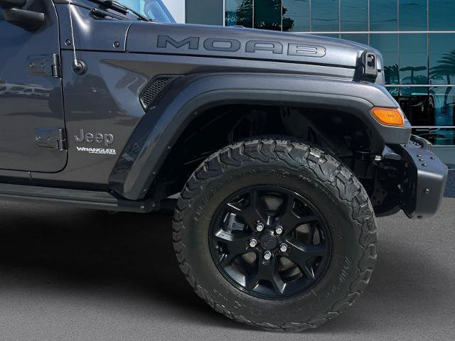 Used 2019 Jeep Wrangler Unlimited Sahara w/ Quick Order Package 24M Moab AWD/4WD image 9