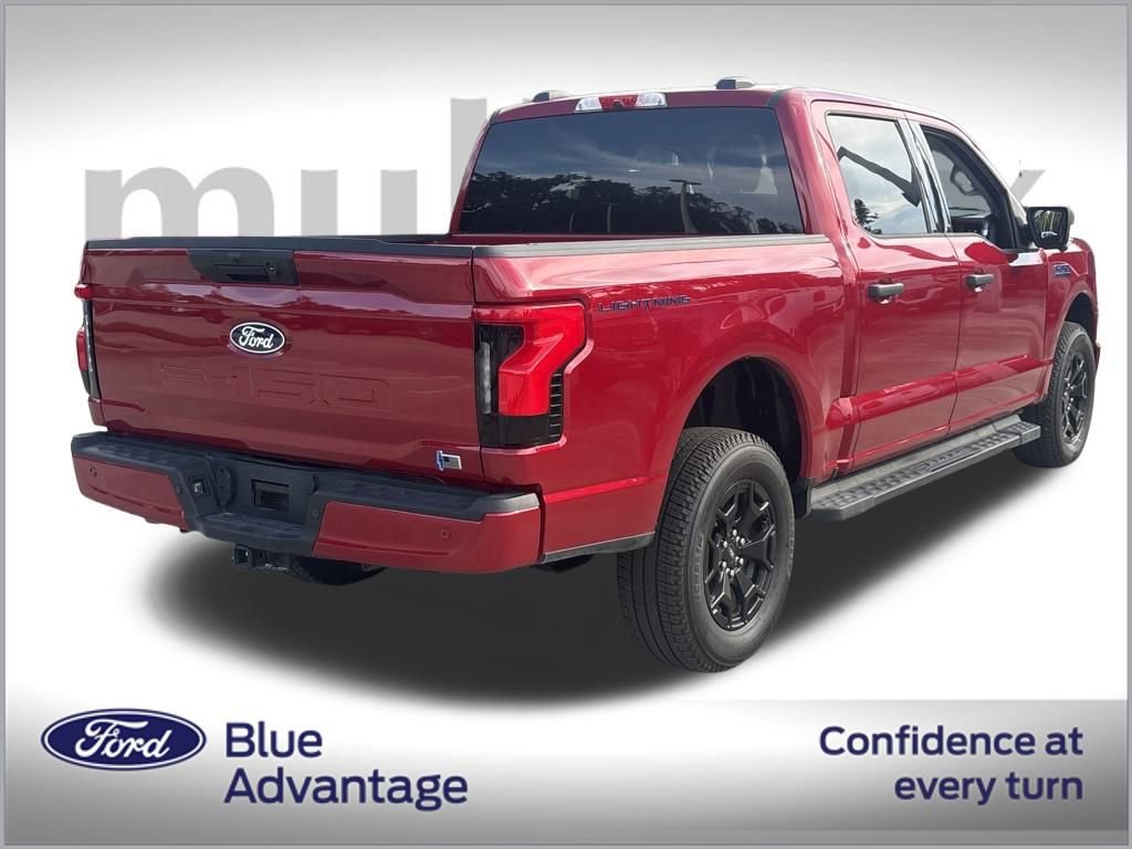 Certified 2025 Ford F150 Lightning XLT w/ Max Trailer Tow Package image 4
