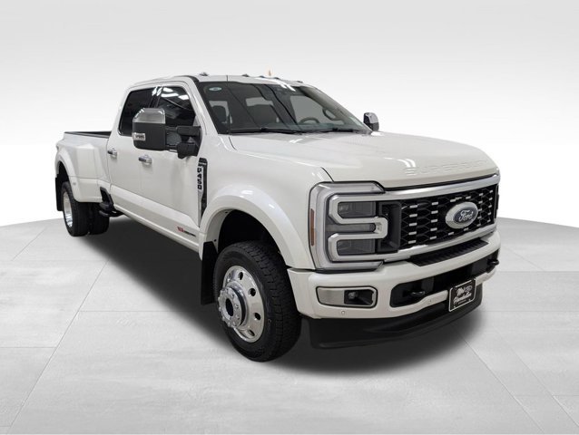 Certified 2025 Ford F450 Platinum w/ Platinum Plus Package AWD/4WD image 21