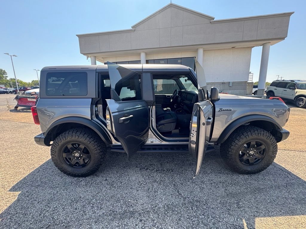 Certified 2025 Ford Bronco Big Bend w/ Black Diamond Package AWD/4WD image 8