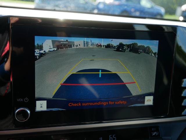 Used 2025 Toyota Camry SE FWD image 25