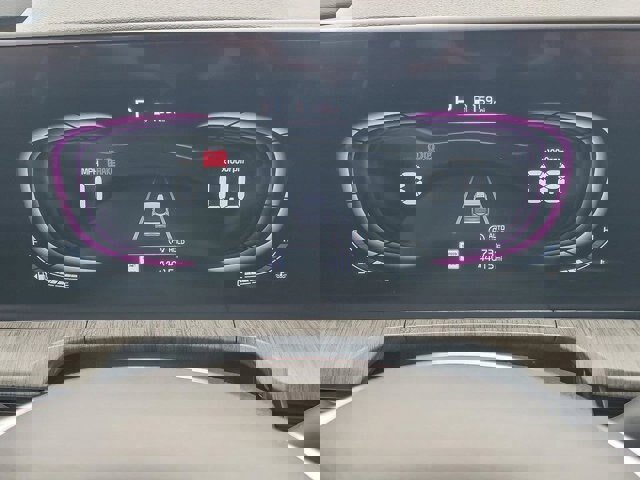 Used 2024 Kia Telluride EX w/ EX Captain's Chair Package image 19