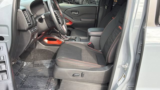 Used 2023 Nissan Frontier Pro-X w/ Technology Package RWD image 9