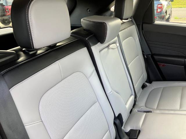Certified 2025 Ford Escape Platinum AWD/4WD image 17