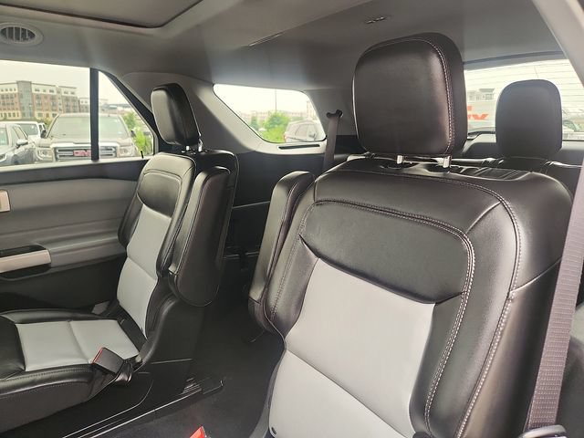 Certified 2023 Ford Explorer XLT w/ Equipment Group 202A AWD/4WD image 25