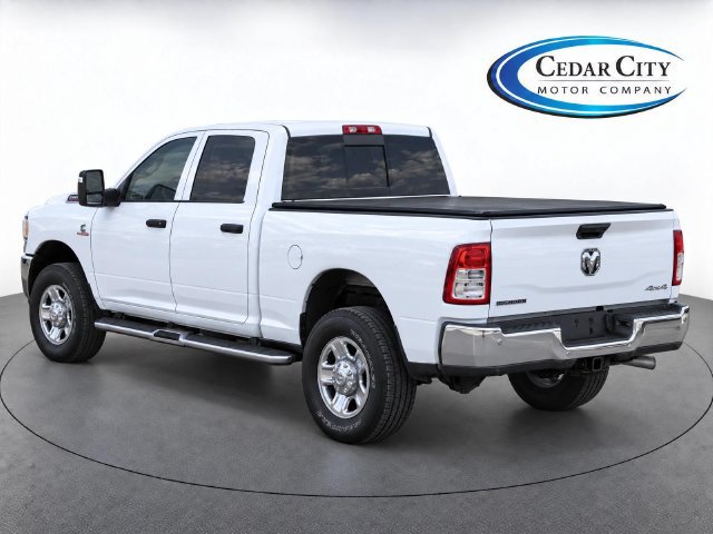 Used 2024 RAM 2500 Tradesman w/ Chrome Appearance Group AWD/4WD image 3