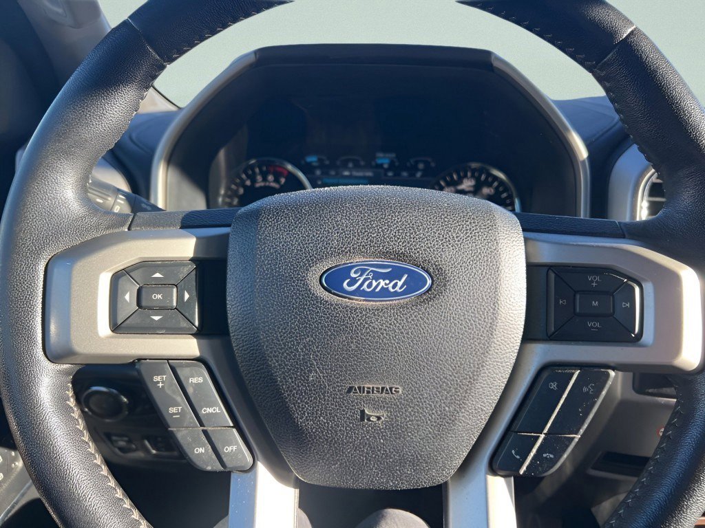 Certified 2019 Ford F150 Lariat image 25