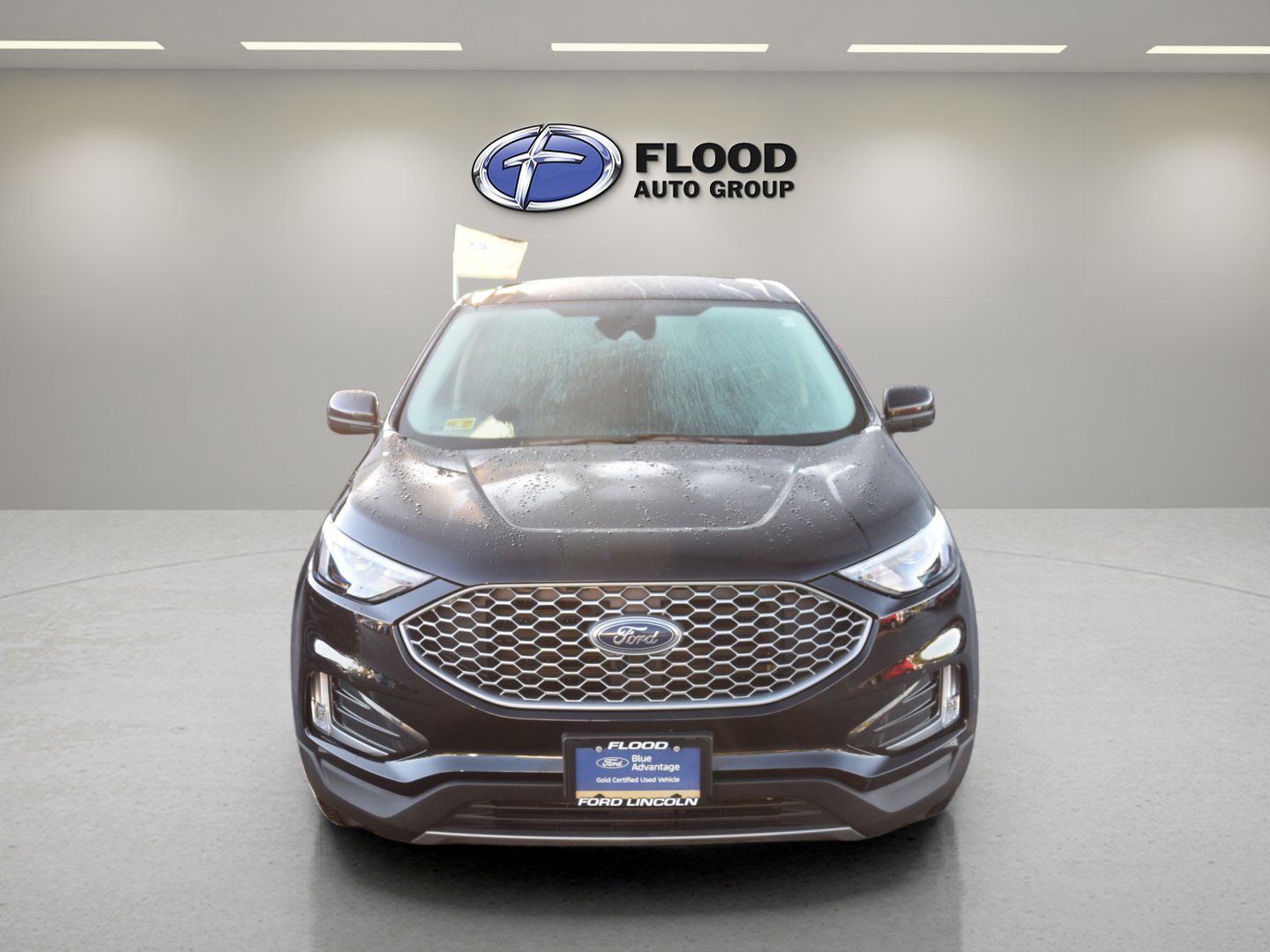 Certified 2024 Ford Edge SEL w/ Convenience Package AWD/4WD image 2