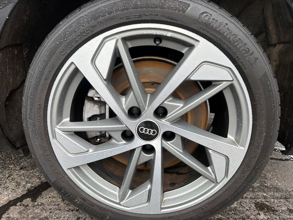 Used 2021 Audi A4 2.0T Premium Plus w/ Premium Plus Package AWD/4WD image 54