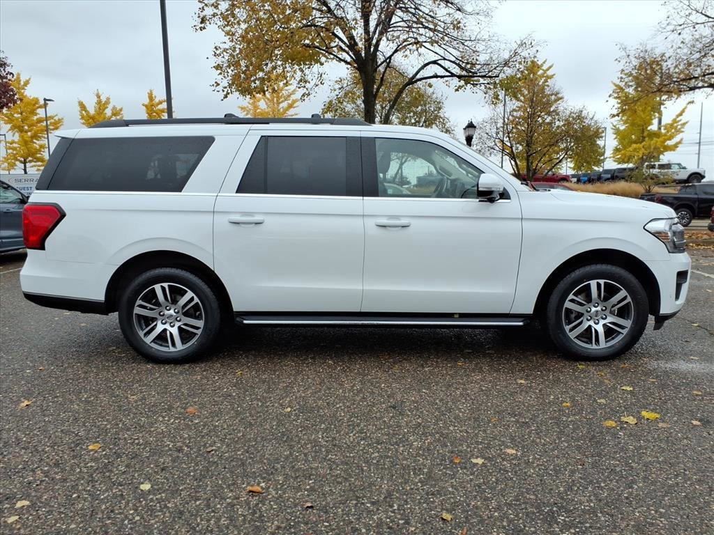 Certified 2022 Ford Expedition Max XLT image 6