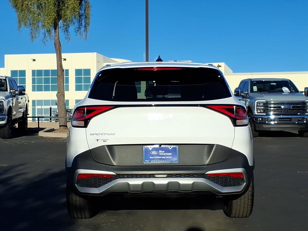 Used 2023 Kia Sportage EX image 5