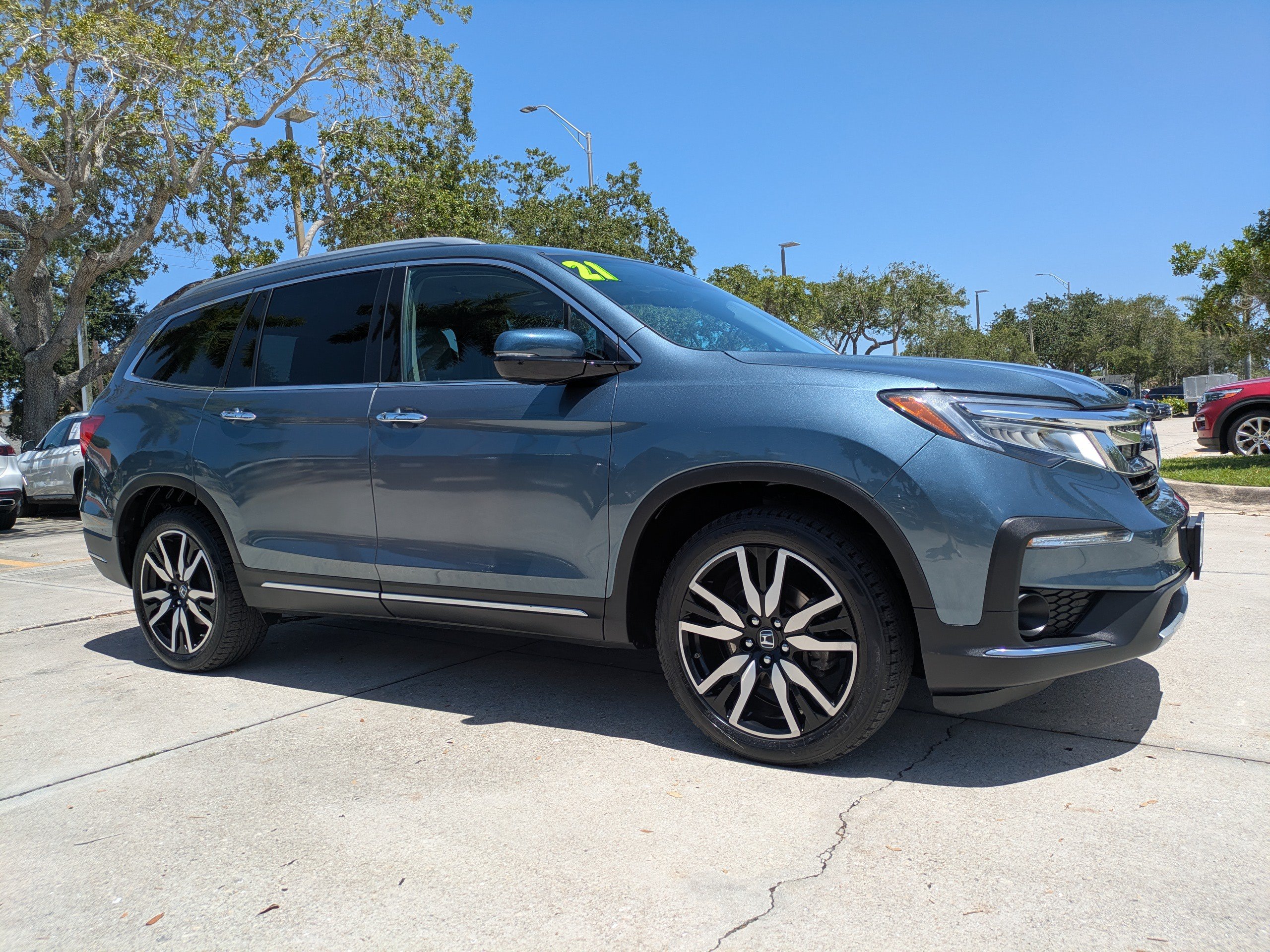 Used 2021 Honda Pilot Elite image 2
