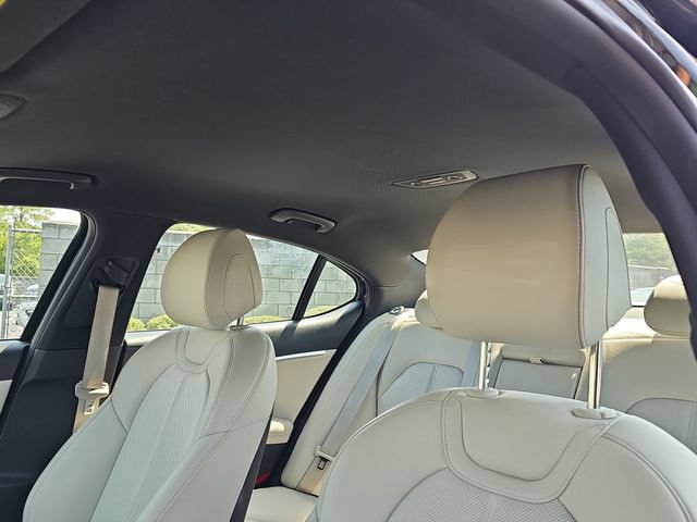 Used 2025 Genesis G70 2.5T AWD/4WD image 16