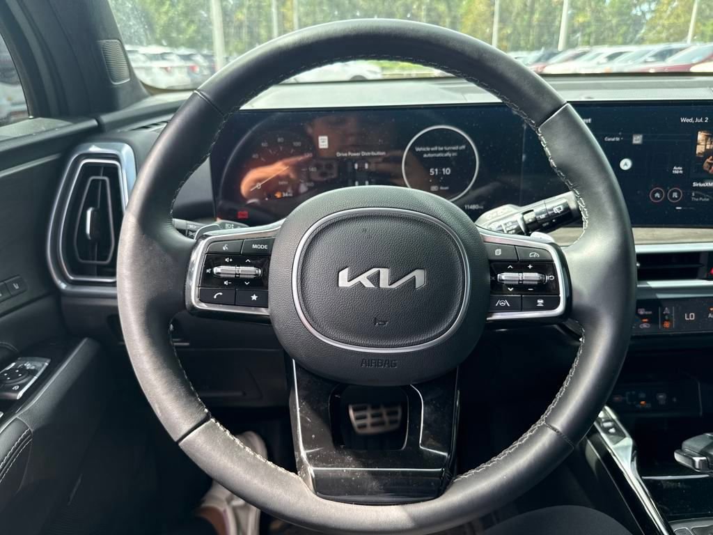 Used 2024 Kia Sorento SX Prestige image 16