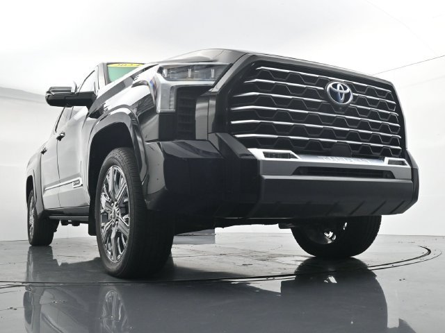 Used 2024 Toyota Tundra Capstone AWD/4WD image 33
