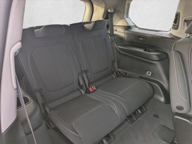 Used 2022 Jeep Grand Cherokee L Laredo w/ Luxury Tech Group I AWD/4WD image 21