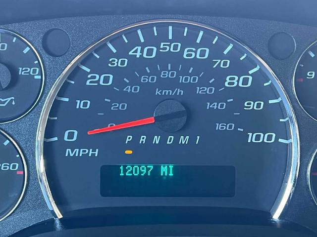 Used 2024 Chevrolet Express 2500 WORK VAN w/ Driver Convenience Package image 13