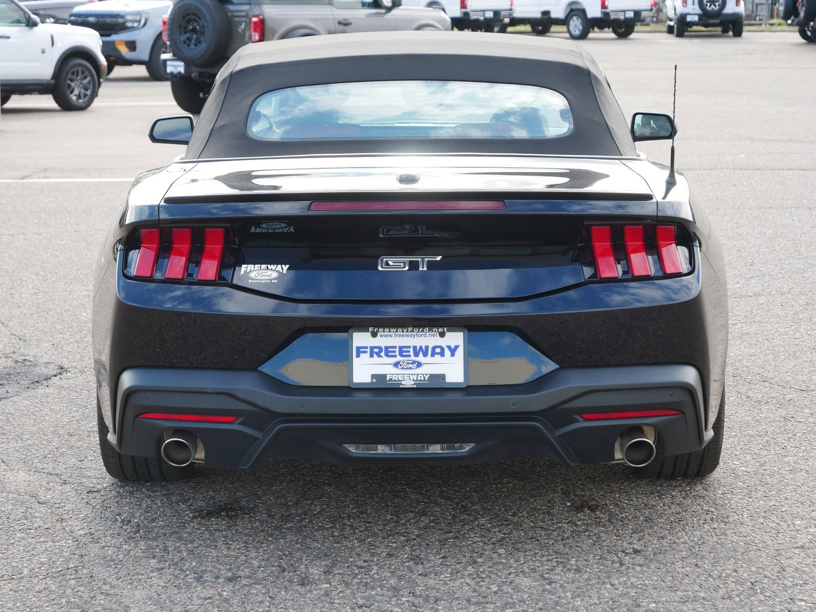 Certified 2025 Ford Mustang GT Premium RWD image 5