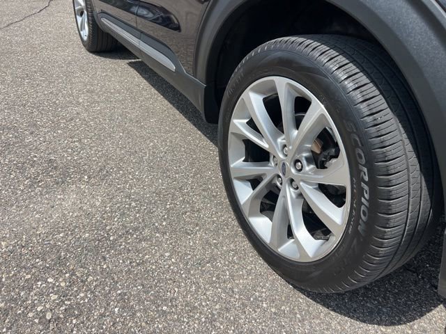 Certified 2021 Ford Explorer Platinum w/ Equipment Group 601A AWD/4WD image 32