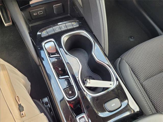 Used 2023 Buick Envision Preferred FWD image 21