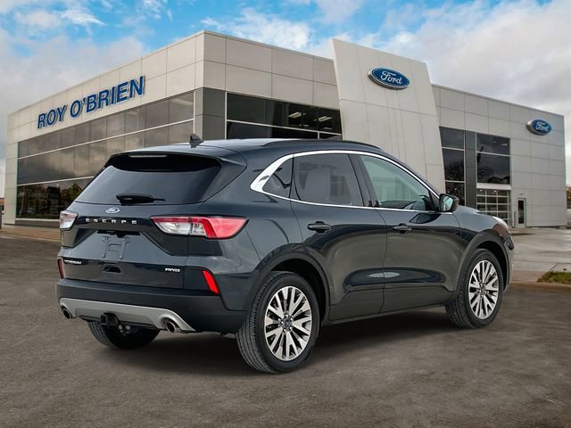 Certified 2022 Ford Escape Titanium w/ Class II Trailer Tow Package image 5