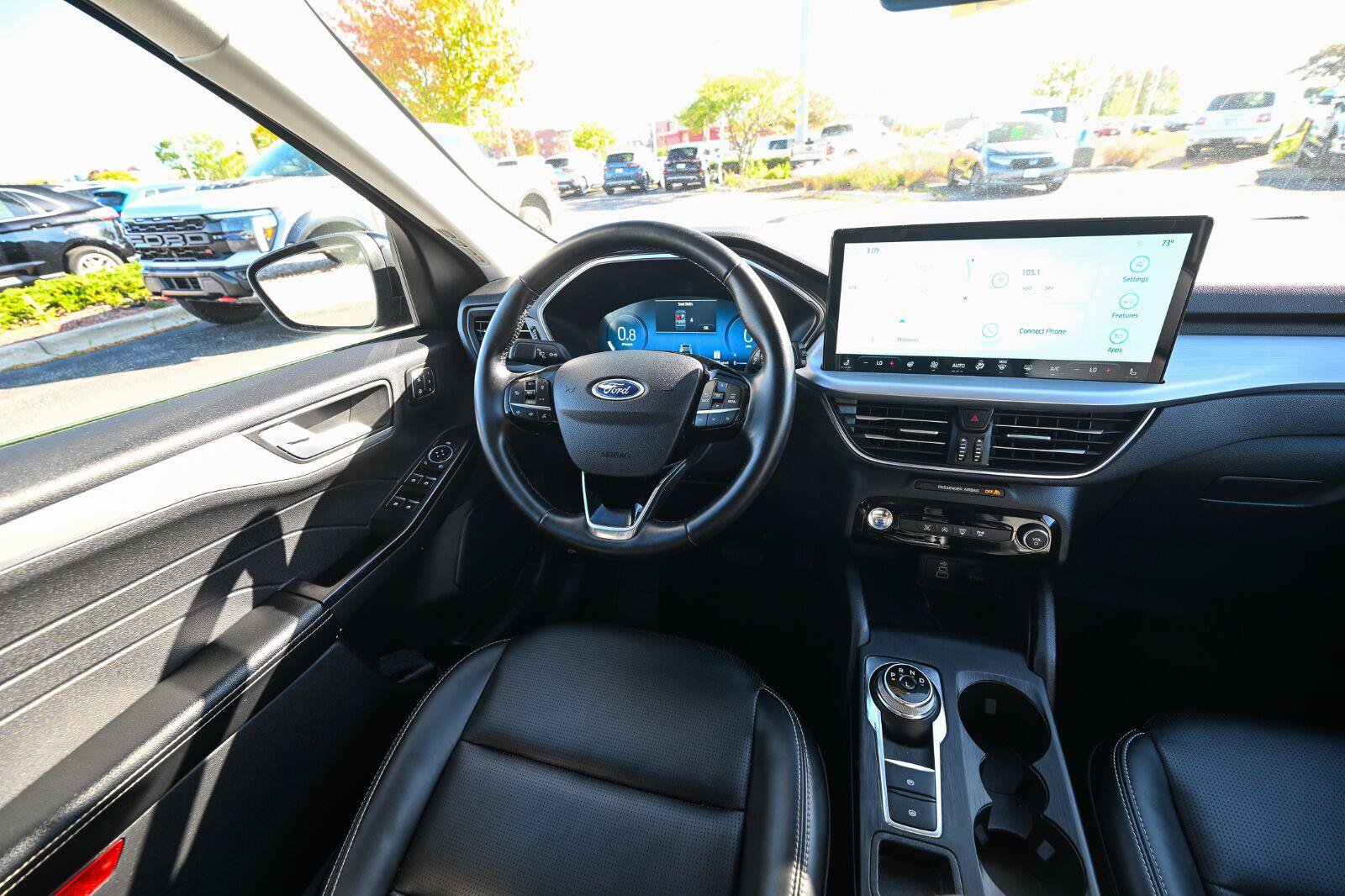 Certified 2025 Ford Escape Platinum AWD/4WD image 33