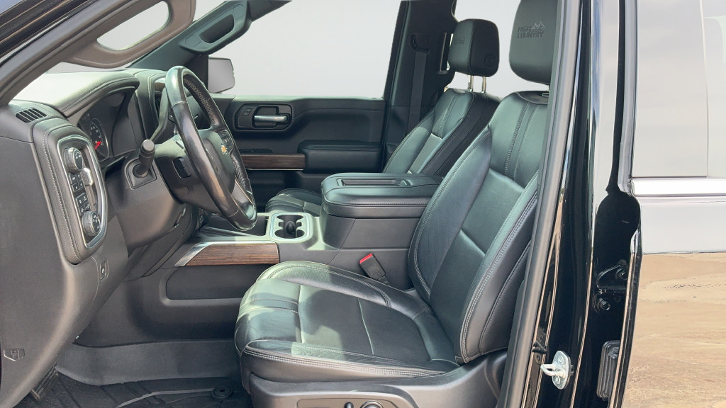 Used 2021 Chevrolet Silverado 1500 High Country AWD/4WD image 17