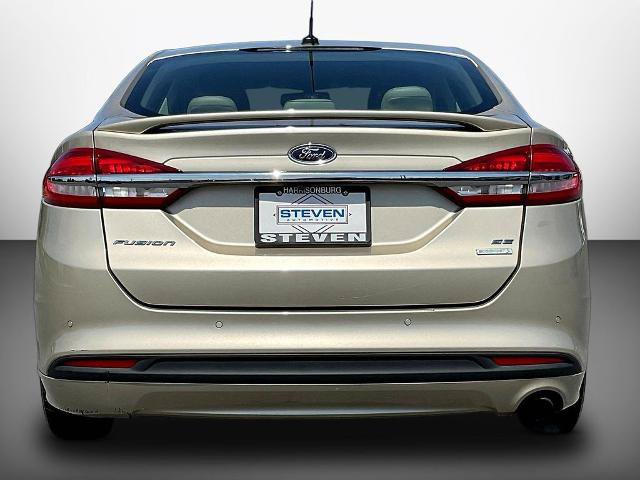 Certified 2017 Ford Fusion SE w/ Fusion SE Technology Package FWD image 5